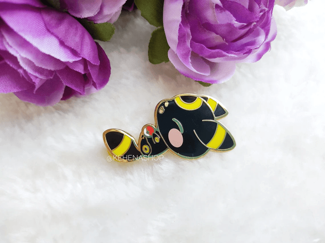 Umbreon Hard Enamel Pin | Pokemon